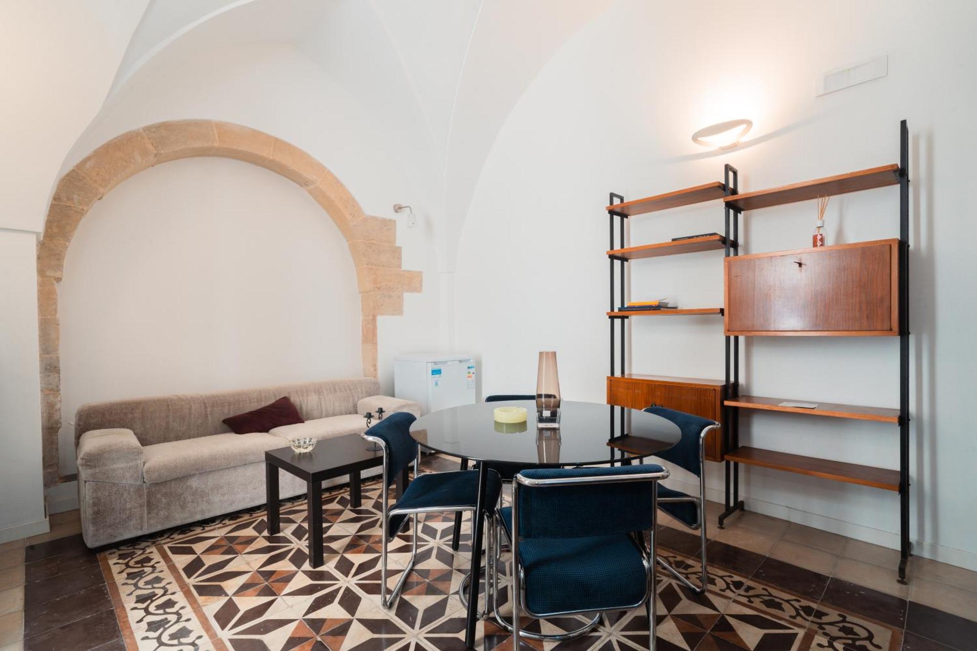 Donna Cristina Historic Apartment Лече Екстериор снимка